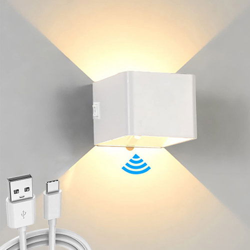 Qube oplaadbaar wandlamp LED 5Watt WIT PIR sensor