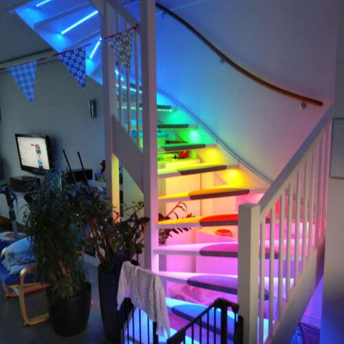 Luxe LED Trapverlichting set met bewegingssensor - RGBW - multi color - voor max. 16 treden